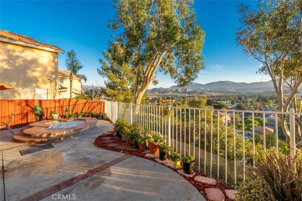 Canyon Country, CA 91351,18612 Camelot CT