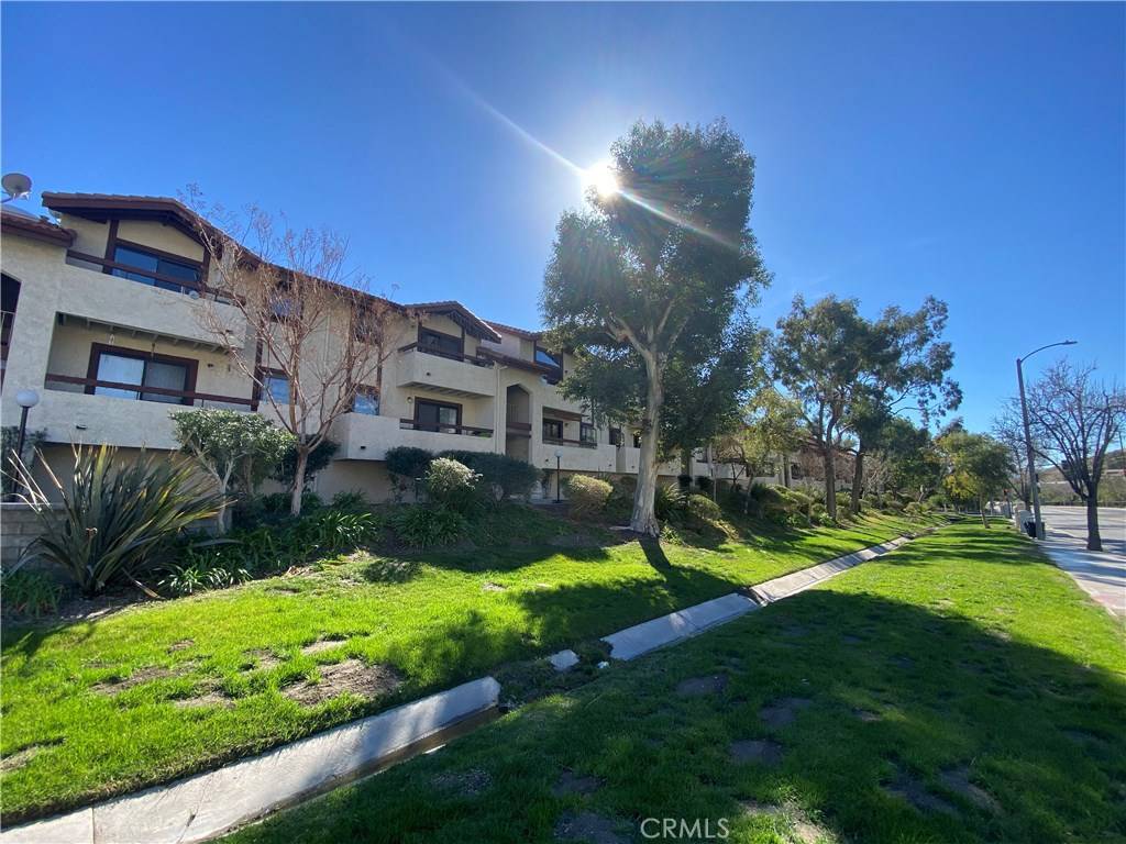 Canyon Country, CA 91387,28039 Sarabande LN #121