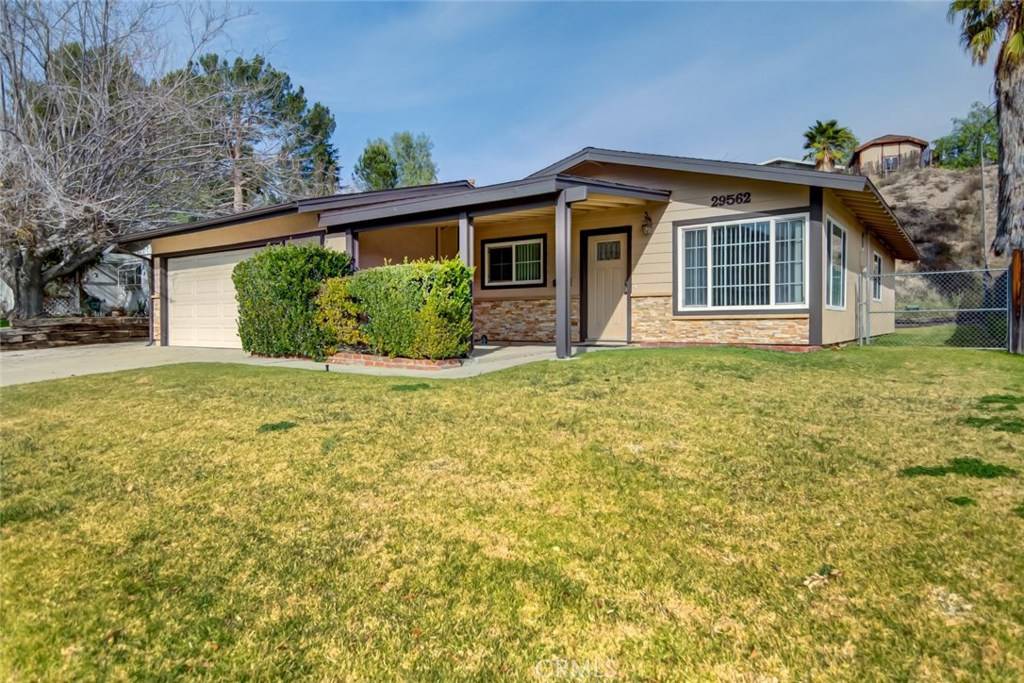 Canyon Country, CA 91387,29562 Wisteria Valley RD