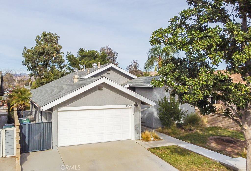 Valencia, CA 91354,23127 Magnolia Glen DR