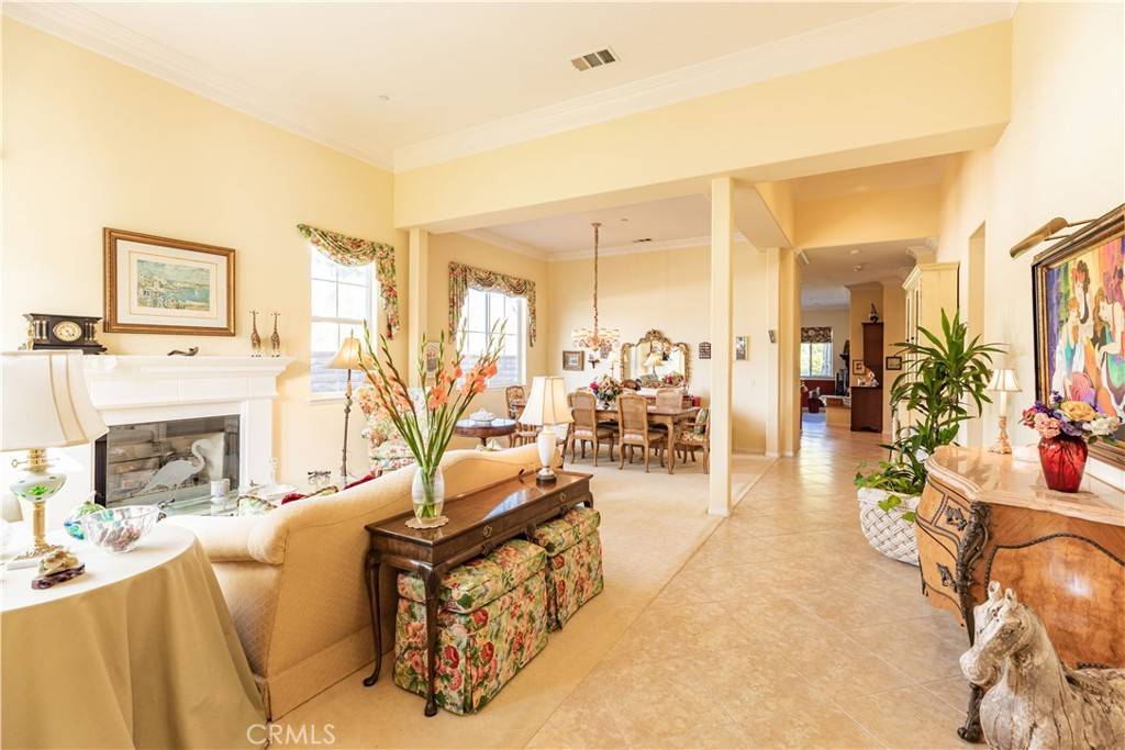 Agoura Hills, CA 91301,30402 Caspian CT