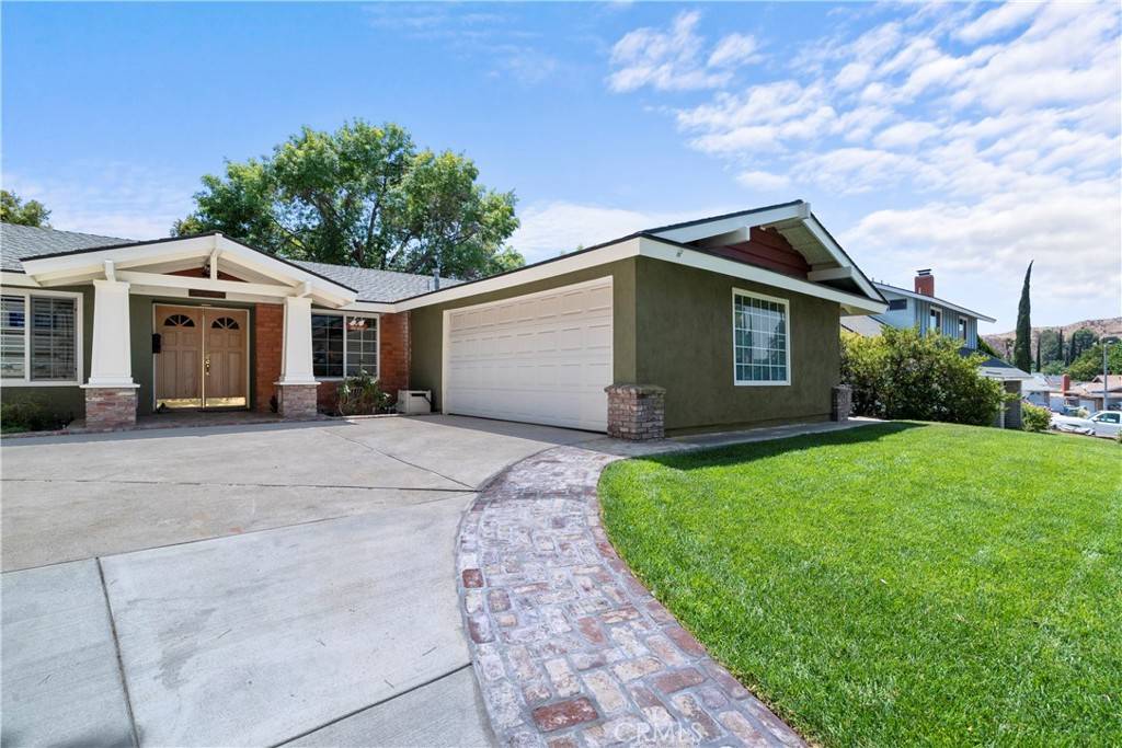 Saugus, CA 91350,20612 Susan Ruth ST