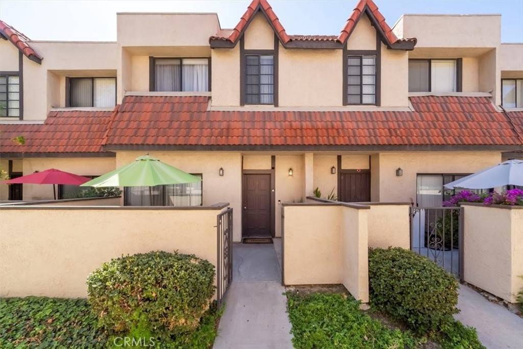 Canyon Country, CA 91387,27611 Nugget DR #2