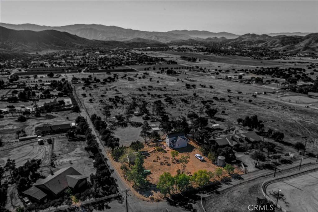 Agua Dulce, CA 91390,35555 Peppertree LN