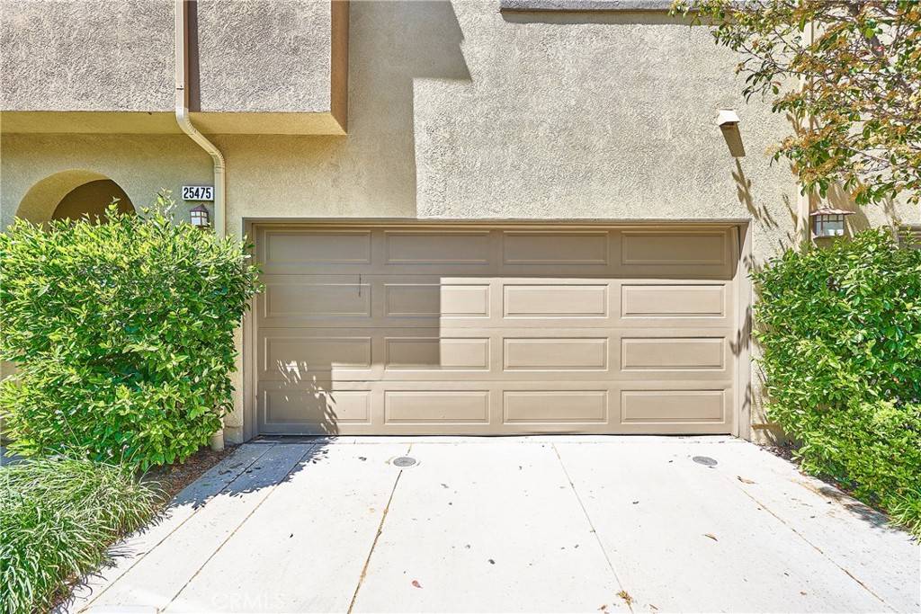 Stevenson Ranch, CA 91381,25475 Wharton DR