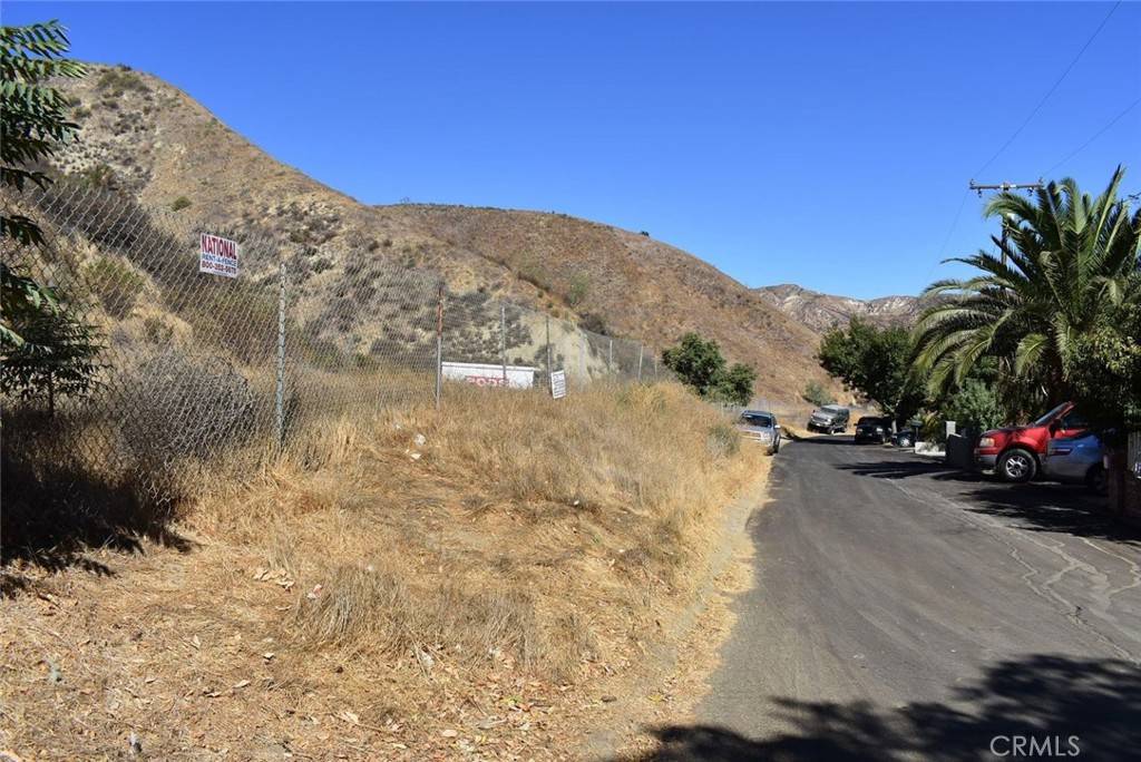 Val Verde, CA 91384,28909 Paradise