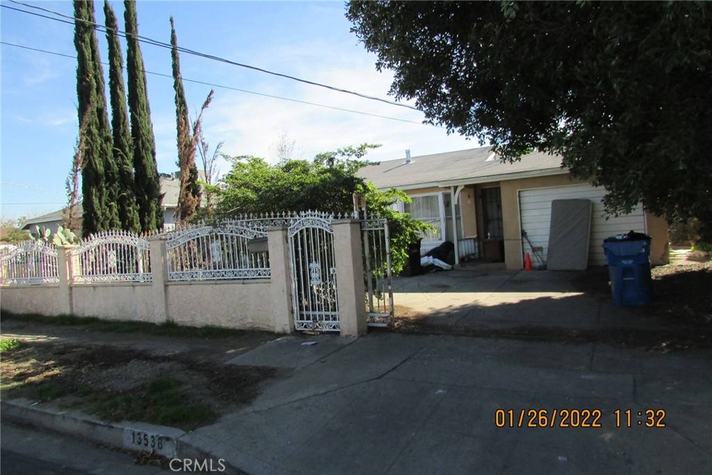 Pacoima, CA 91331,13538 Pierce ST