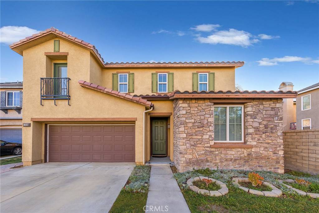 Canyon Country, CA 91387,27316 English Oak CT