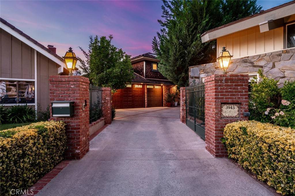 Westlake Village, CA 91361,3943 Fairbreeze CIR