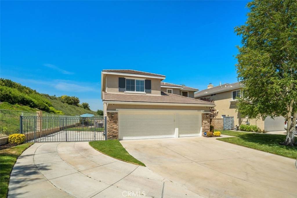 Canyon Country, CA 91387,18335 Nightingale CT