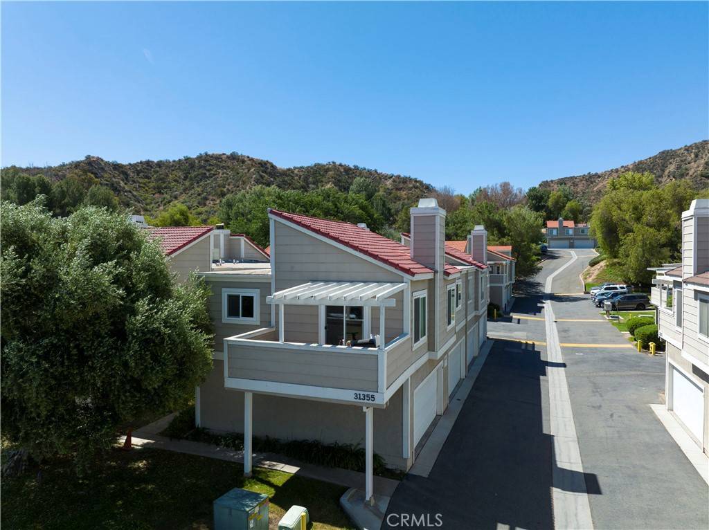 Castaic, CA 91384,31355 The Old RD #D