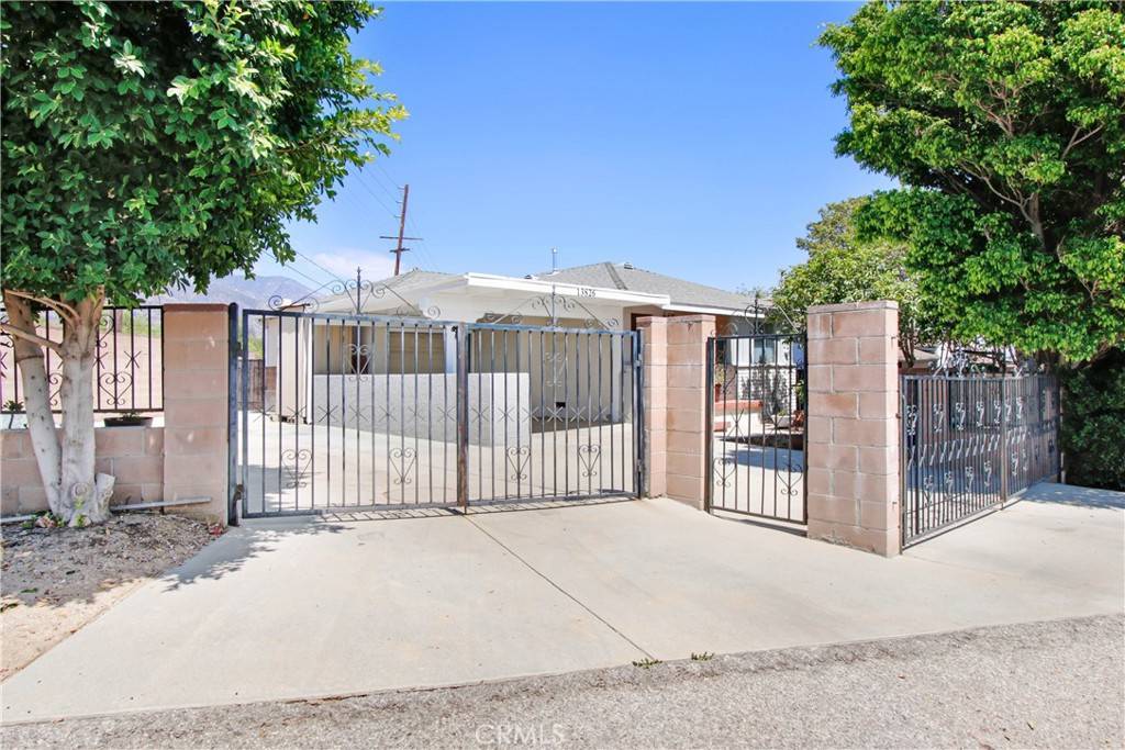 Sylmar, CA 91342,13826 Dronfield PL
