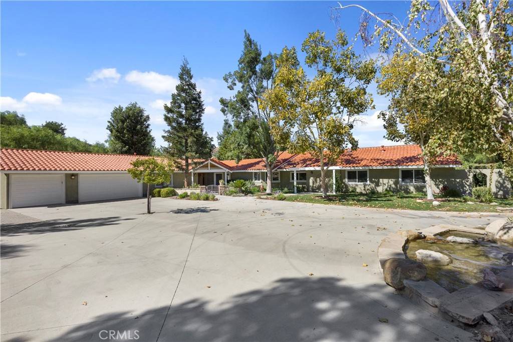 Canyon Country, CA 91387,16633 Radclay ST