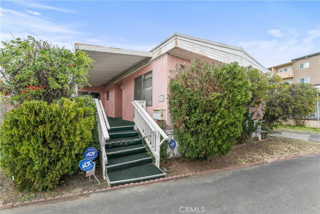 Sun Valley, CA 91352,9051 Laurel Canyon #11