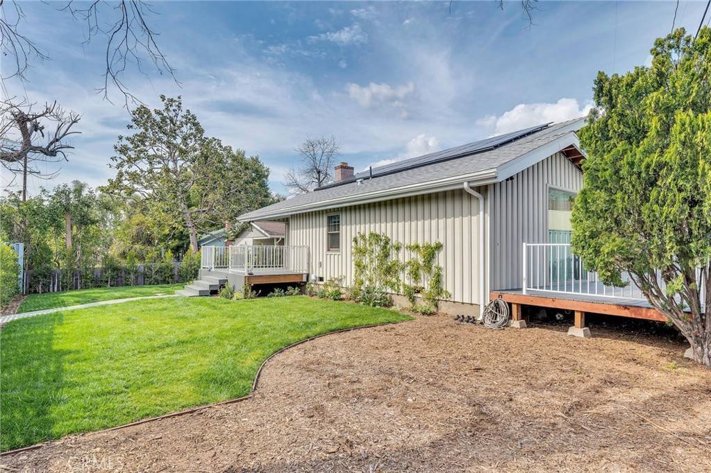 Altadena, CA 91001,869 E Sacramento ST