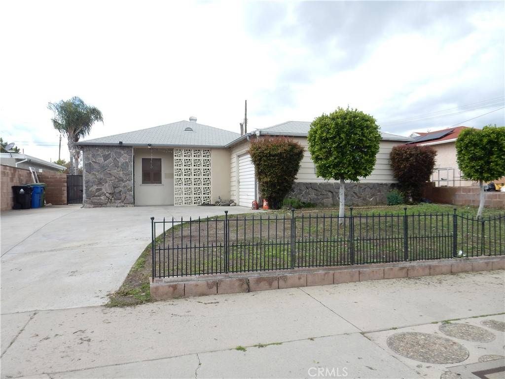 Pacoima, CA 91331,12907 Montague ST