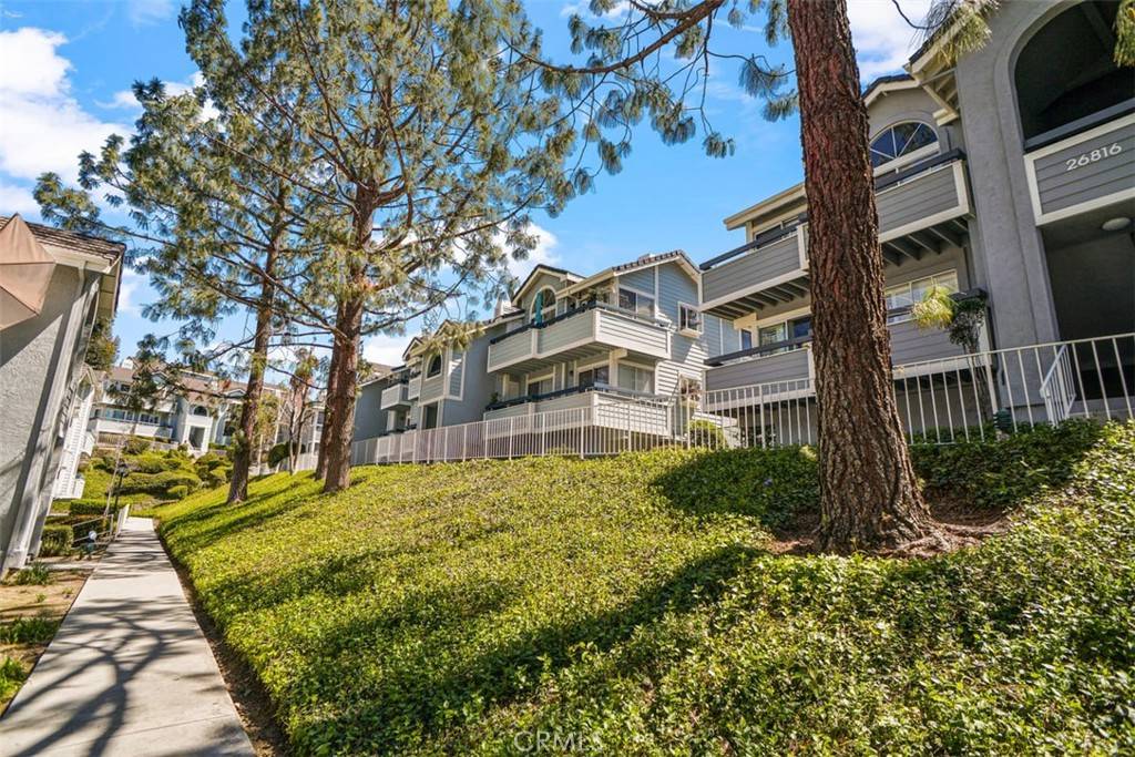 Canyon Country, CA 91351,26812 Claudette ST #312