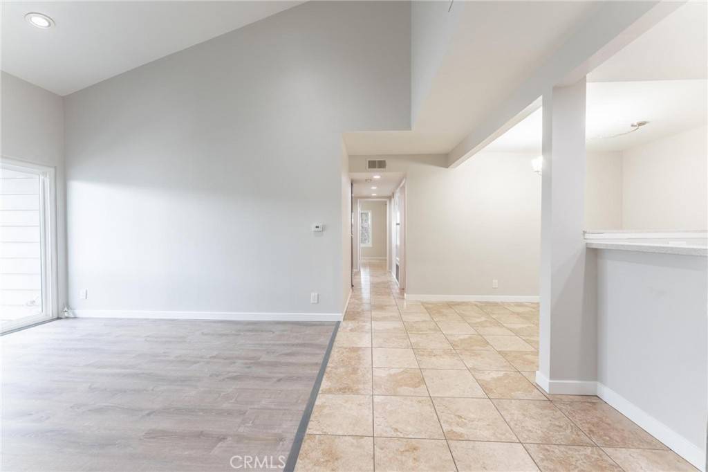 North Hills, CA 91343,9714 Sepulveda BLVD #201