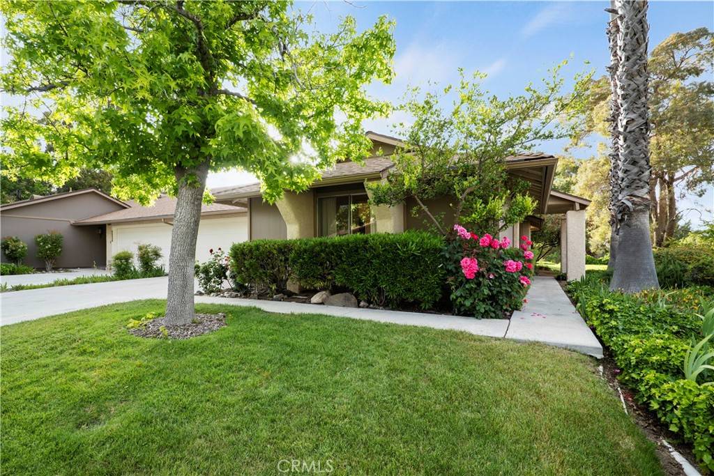 Newhall, CA 91321,26141 Rainbow Glen DR