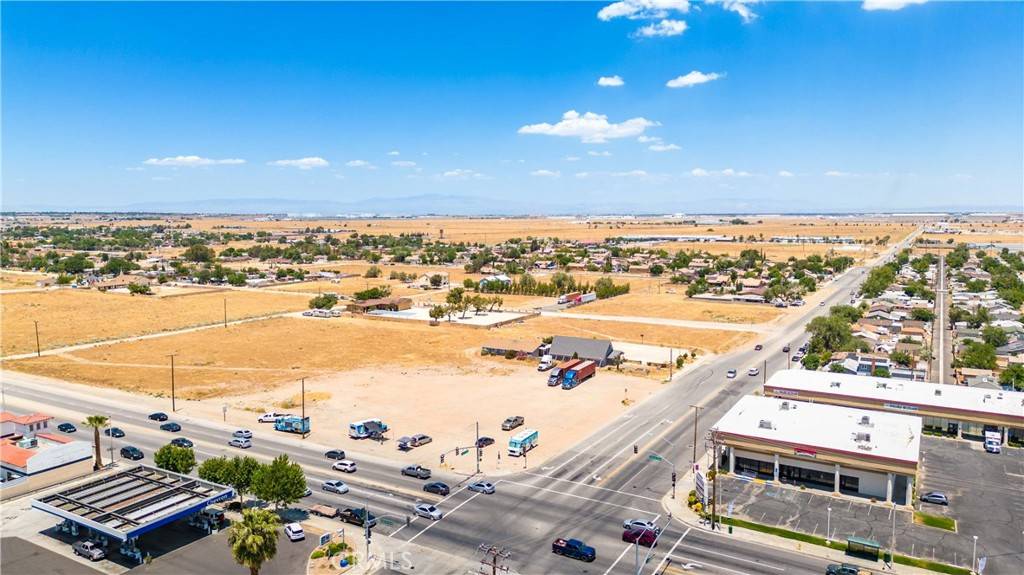 Palmdale, CA 93550,0 30 E Palmdale Boulevard