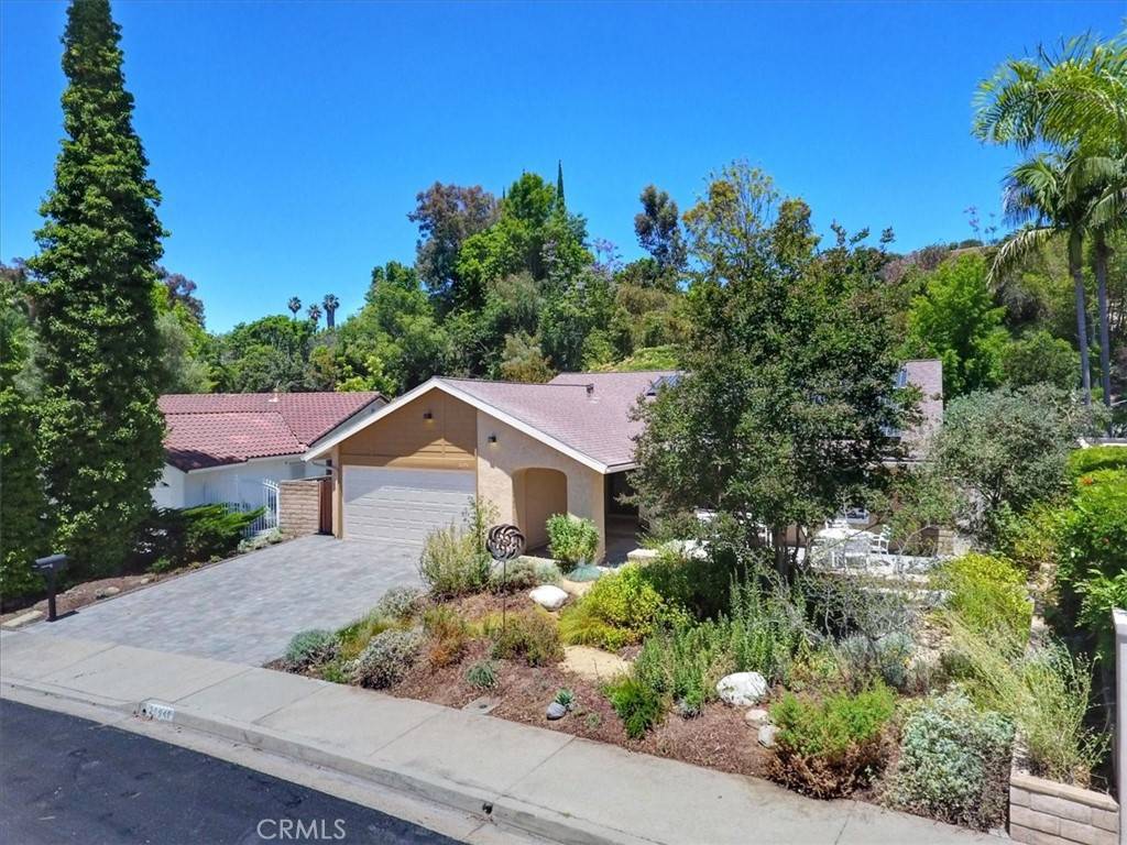 Mission Viejo, CA 92691,26941 Floresta LN