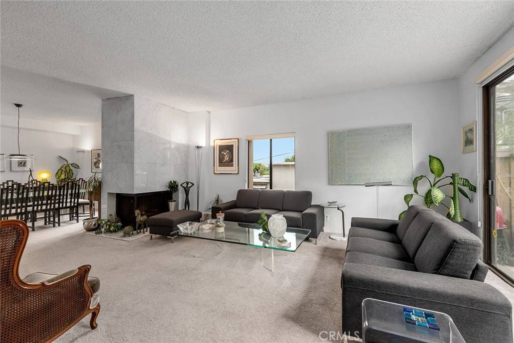 Encino, CA 91316,5533 Edward E Horton LN #20