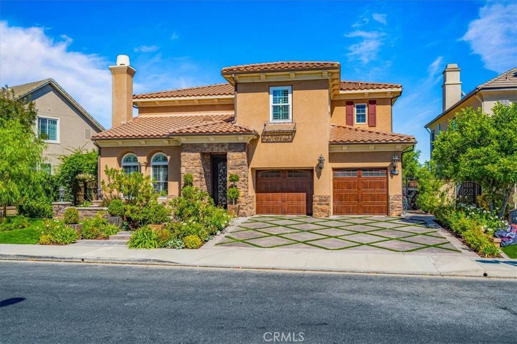 Valencia, CA 91381,27020 Timberline