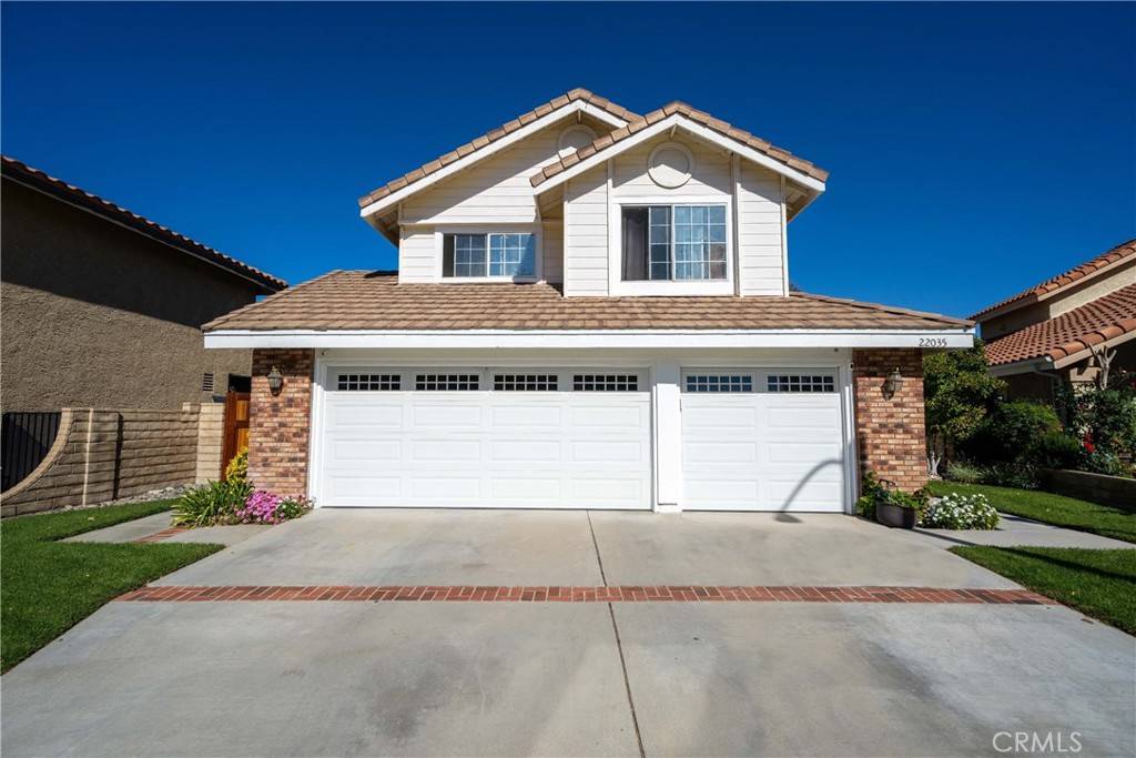 Saugus, CA 91350,22035 Pamplico DR