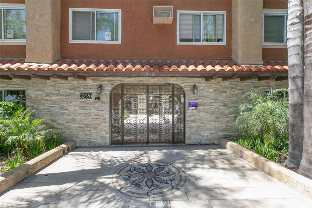 La Crescenta, CA 91214,3220 Altura Ave #305