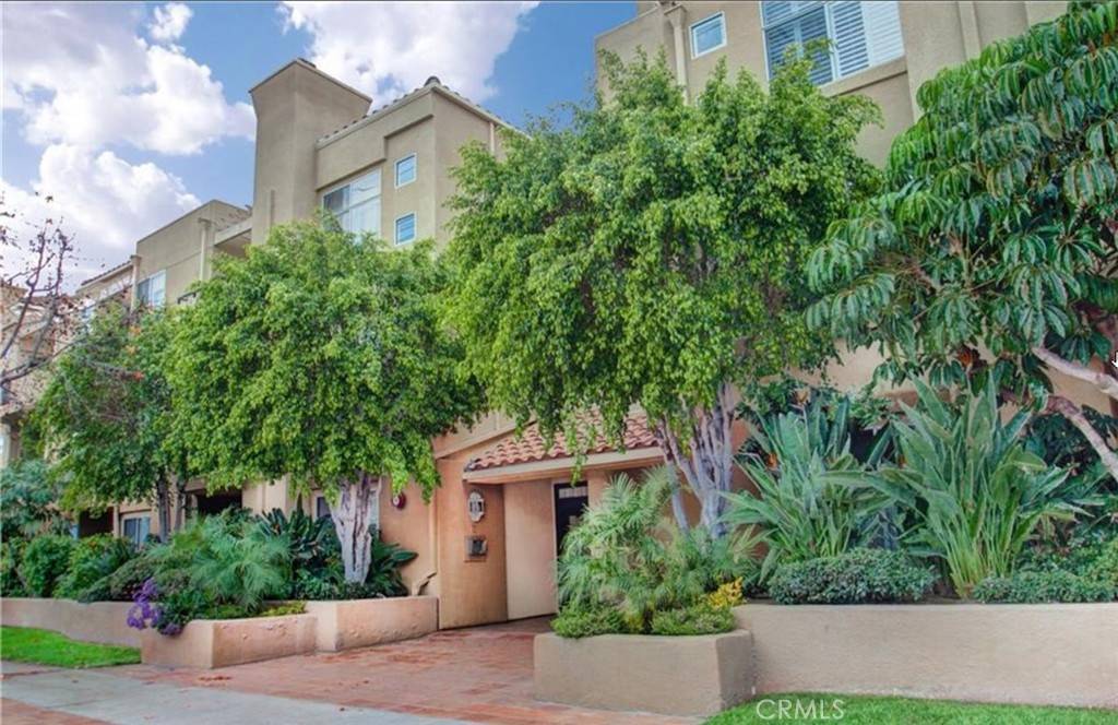 Studio City, CA 91604,12633 Moorpark ST #201