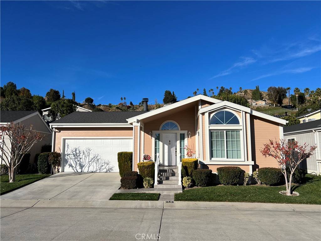 Canyon Country, CA 91351,20095 Crestview DR