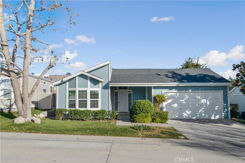 Canyon Country, CA 91351,27832 Blue Sky LN