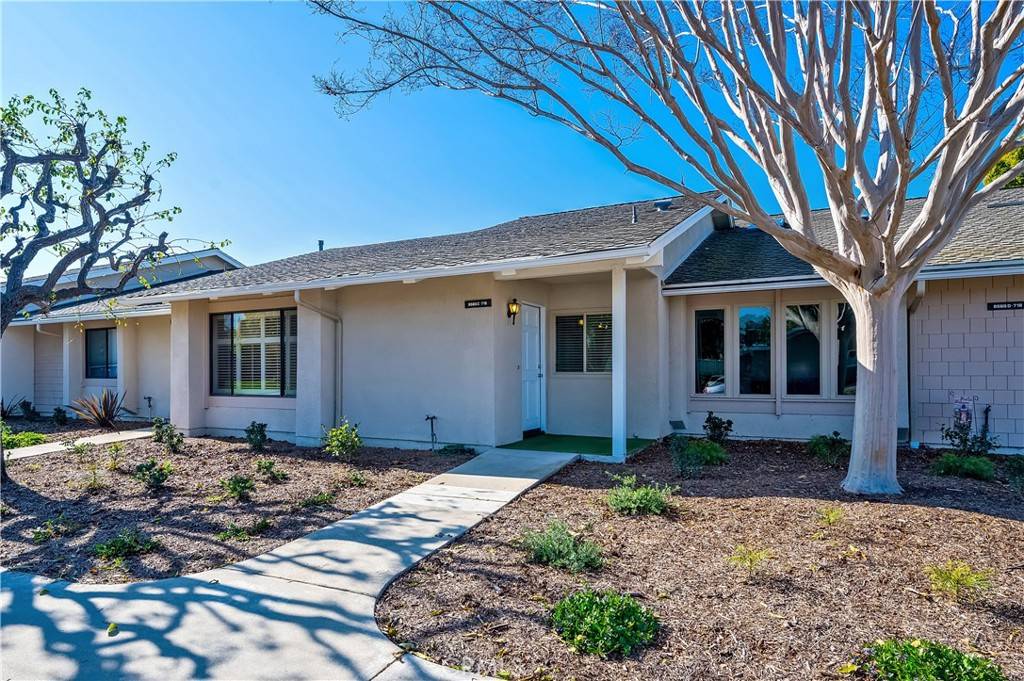 Huntington Beach, CA 92646,8565 Fallbrook CIR #718C