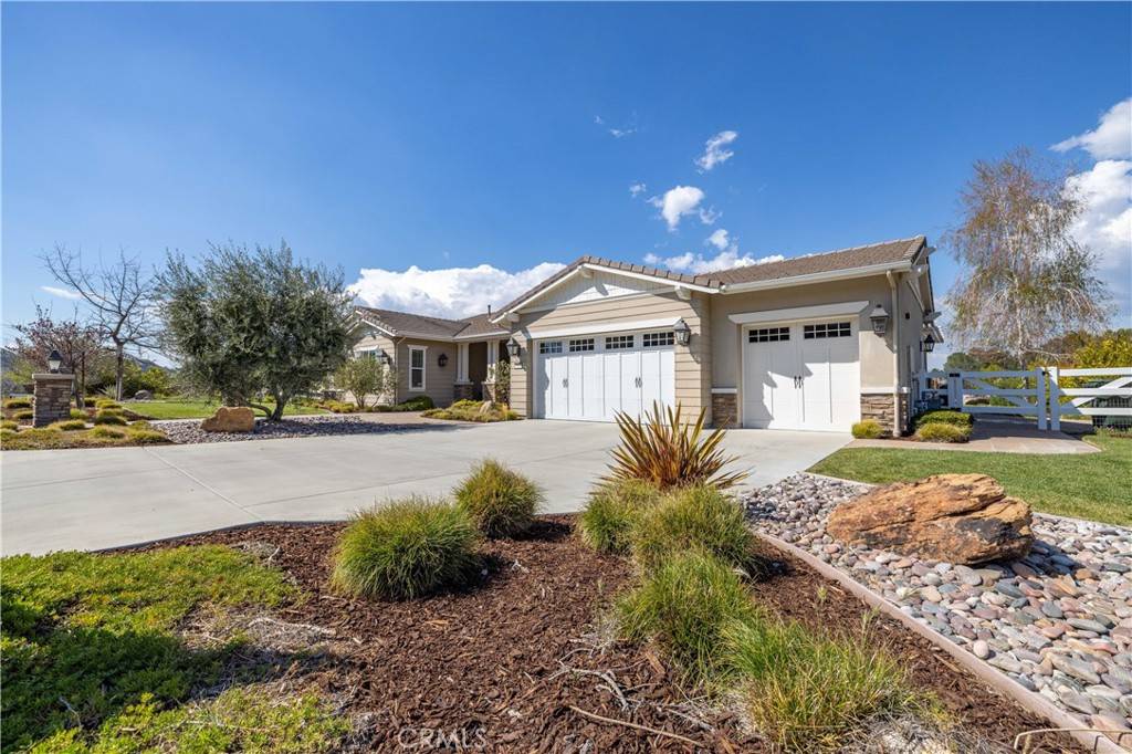 Canyon Country, CA 91387,15905 Mandalay RD