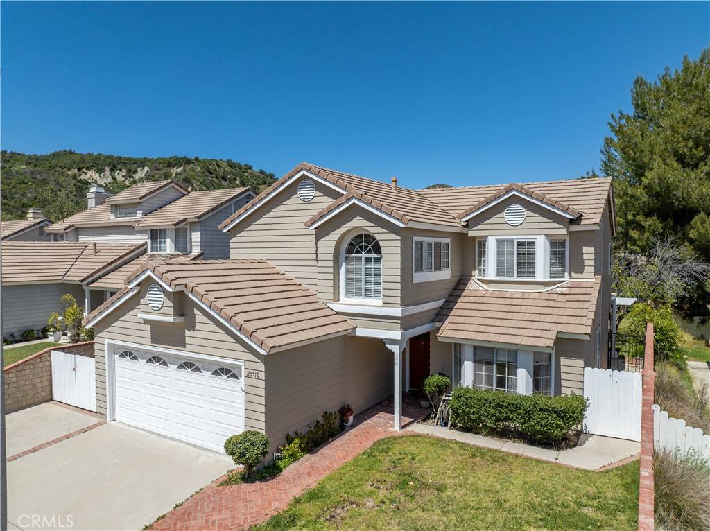 Castaic, CA 91384,28519 Applewood LN