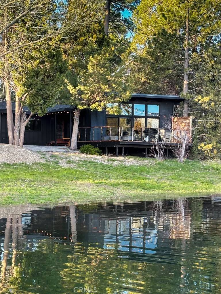 Big Bear Lake, CA 92315,39673 Lake DR