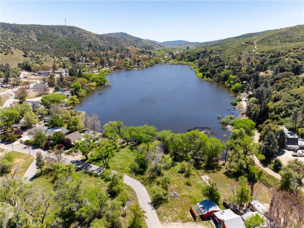 Lake Hughes, CA 93532,43733 Lake Hughes RD