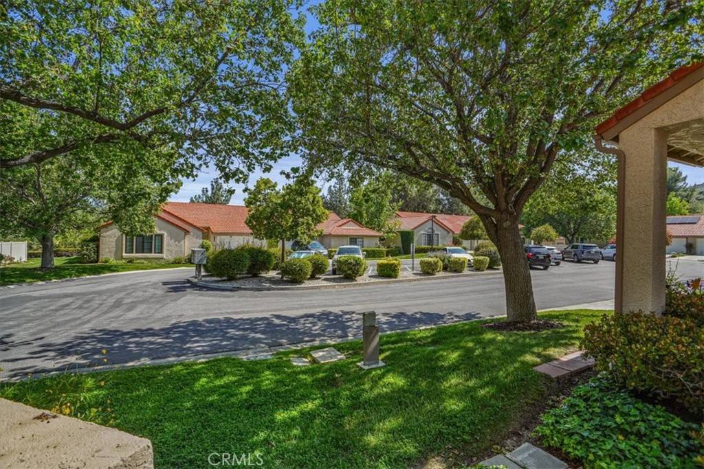 Newhall, CA 91321,26379 Rainbow Glen DR #261