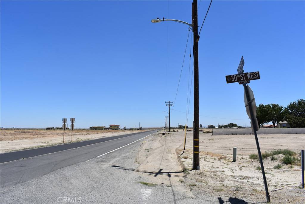 Lancaster, CA 93536,3000 W Avenue F