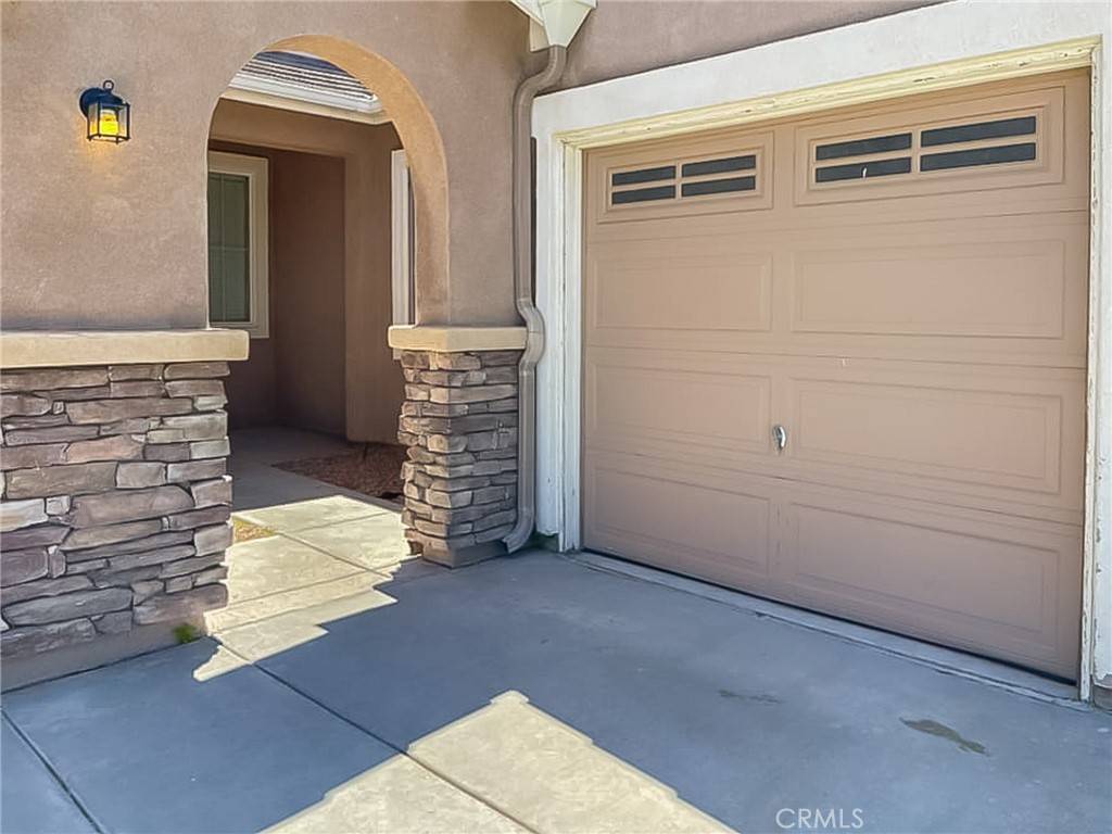 Lancaster, CA 93536,43876 Moccasin PL