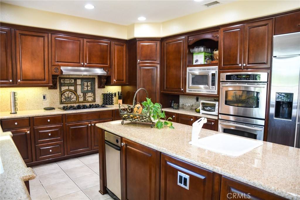 Porter Ranch, CA 91326,20370 Via Cellini