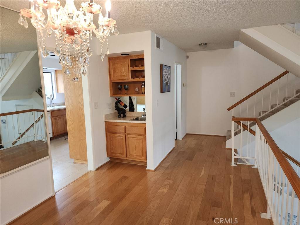 Northridge, CA 91324,9000 Vanalden AVE #108