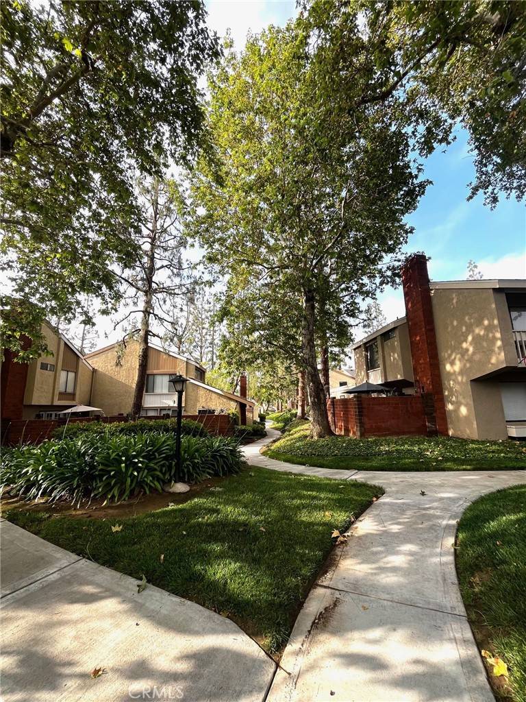 Placentia, CA 92870,1673 Sherwood Village CIR