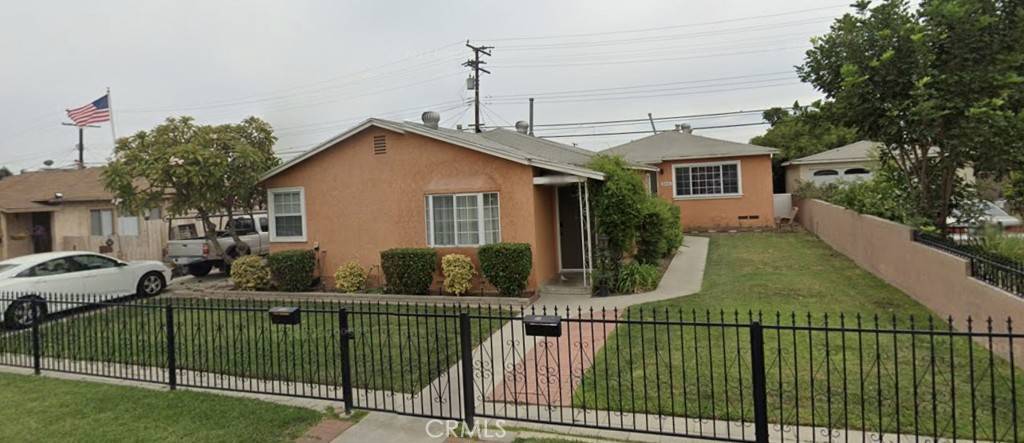 Downey, CA 90241,8406 Cleta ST