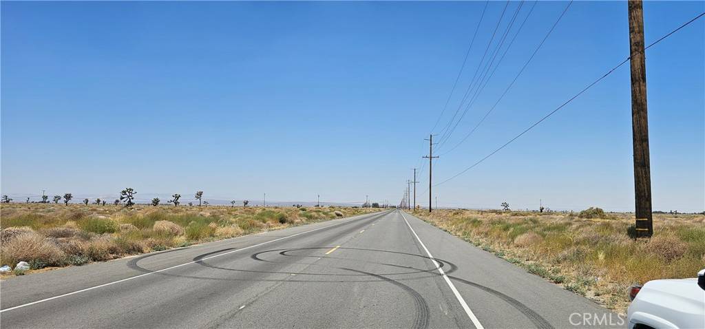 Lancaster, CA 93535,90 E Avenue I