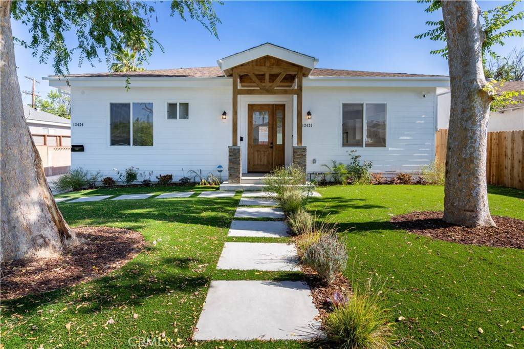 Valley Village, CA 91607,12426 Albers ST