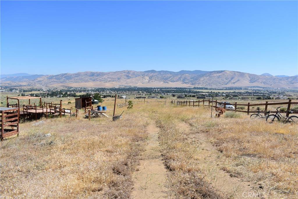 Tehachapi, CA 93561,1 Ottawa DR