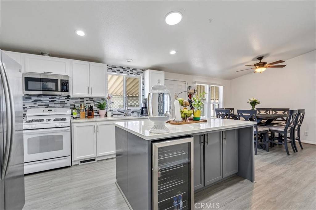 Poway, CA 92064,12814 Flora Vista ST #170