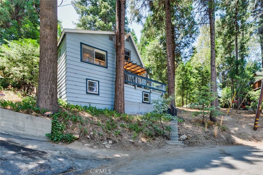 Lake Arrowhead, CA 92352,658 W Victoria CT