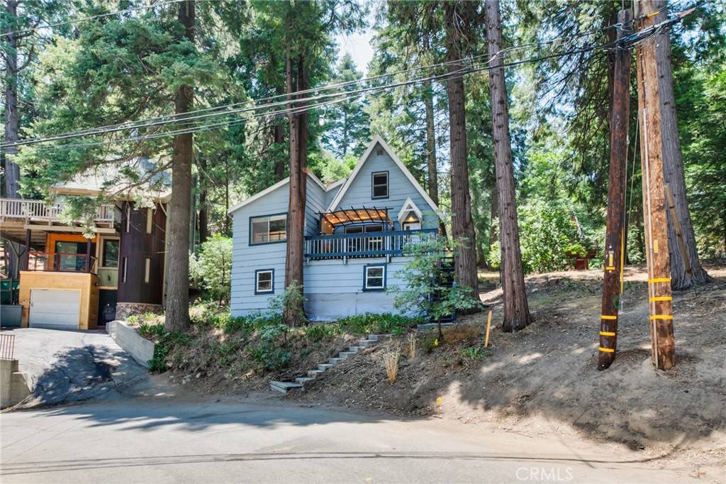 Lake Arrowhead, CA 92352,658 W Victoria CT